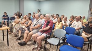 Charla Redeiras